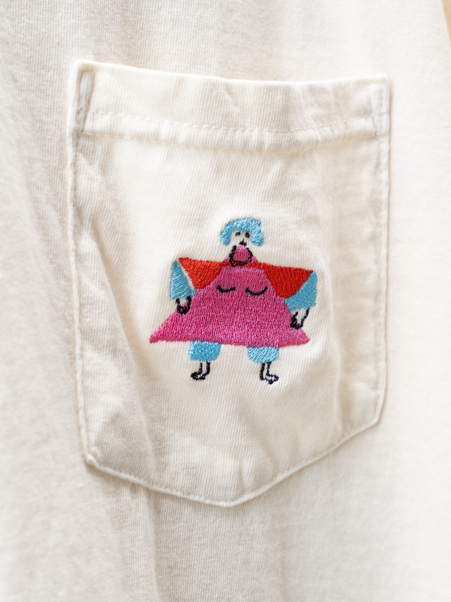 Stay Hip Pocket Tee up close